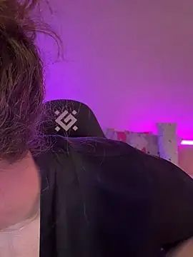 Your_insomniyaのライブXXXチャット