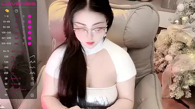 Monica-666888- 现场XXX聊天