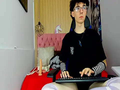 Syriussz: απευθείας συνομιλία ΧΧΧ