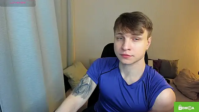 handsome_guy01 élő XXX-chatje