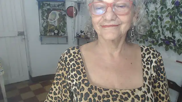 โชว์เว็บแคมของ FunnyGrandma