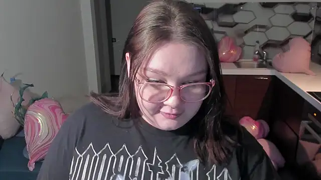 LilyBelll 现场XXX聊天