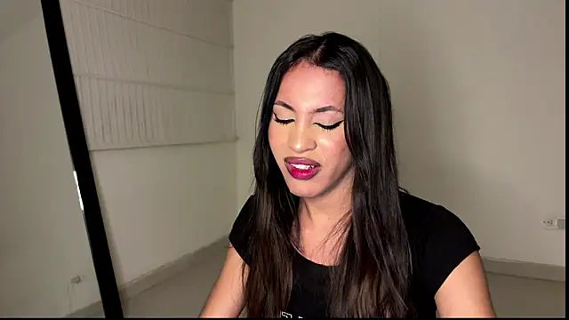 clara_evanss_s Show Webcam