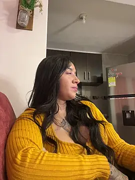 EmmyEvans1のライブXXXチャット