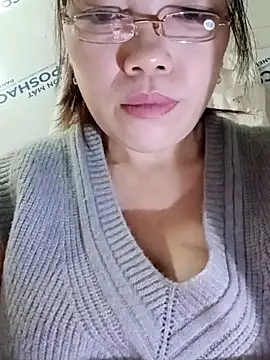 Sana-vn élő XXX-chatje