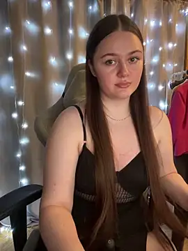 Kitten_Sasha élő XXX-chatje