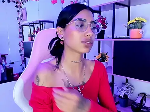 Chat XXX Live KarlaSlutSkinny__