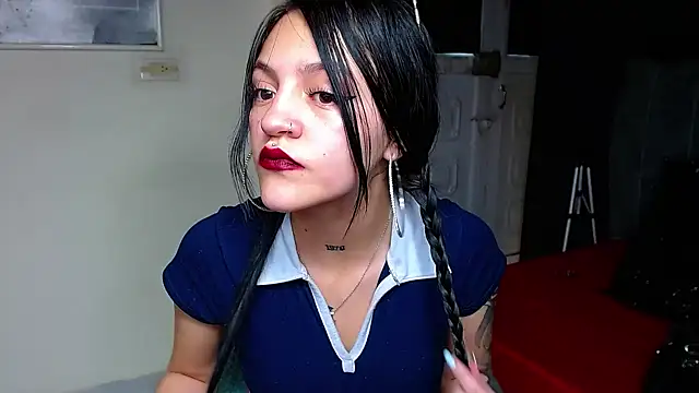 Violettasquirt 现场XXX聊天