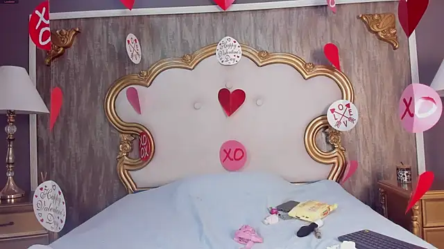 LauraBellinni – Naživo XXX chat