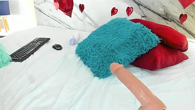 XXX chat uživo modela thamiina_