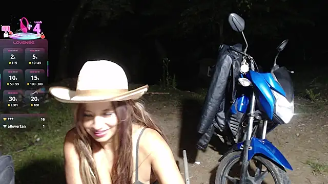 esmeralda_li: вебкам-шоу