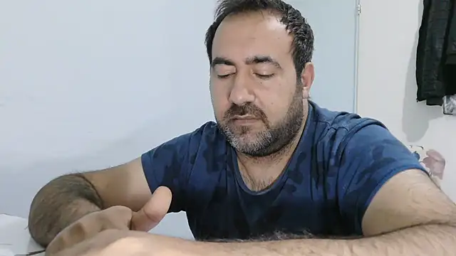 big_snakee live XXX chat