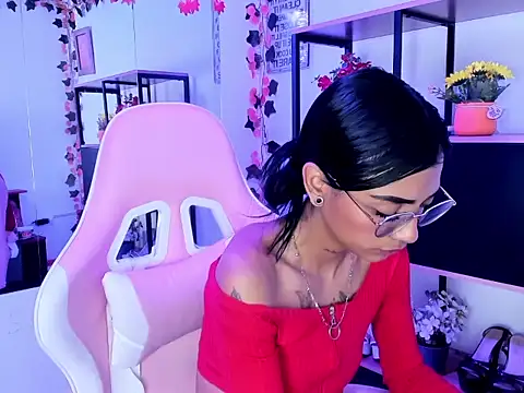 KarlaSlutSkinny__ Live XXX Chat