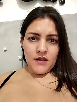 Mia_Hampton 라이브 XXX 채팅