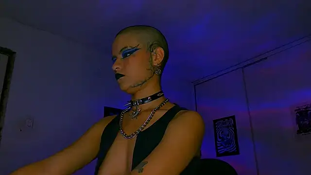 alex_one888 Adlı Modelin Canlı XXX Sohbeti