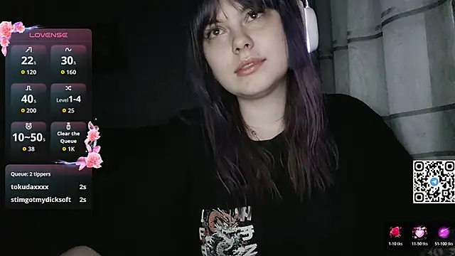 Chat +18 de KristiBloom ao vivo