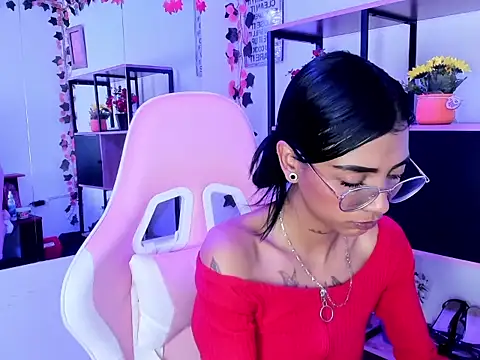 KarlaSlutSkinny__: онлайн-секс-чат