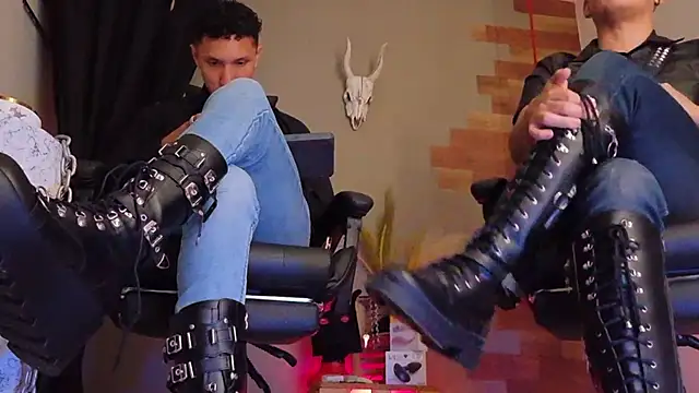 AngeloandEdward Pertunjukan Webcam