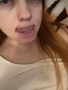 Онлайн чат XXX Suzanele