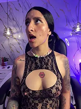 Scaarlettfox 现场XXX聊天