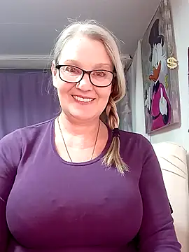 Sembang XXX Secara Langsung irinamaux