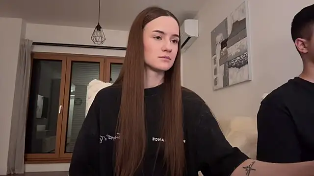 Pertunjukan Kamera Web Double_Sun