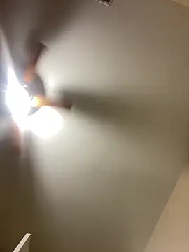 XXX chat uživo modela Babygir85