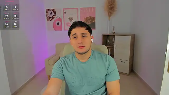 Massimo_Fiore élő XXX-chatje