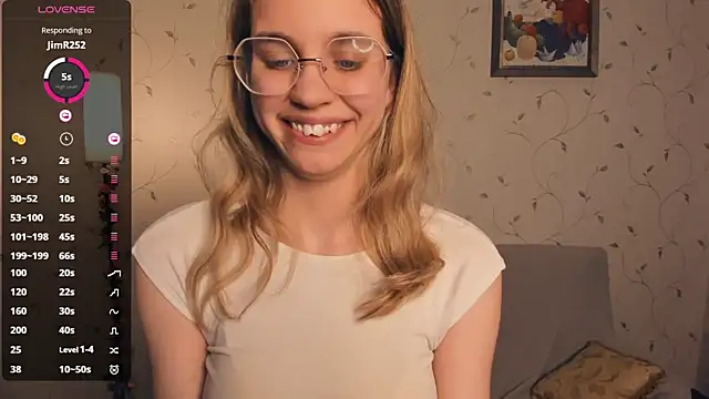 JoanBaggott: απευθείας συνομιλία ΧΧΧ