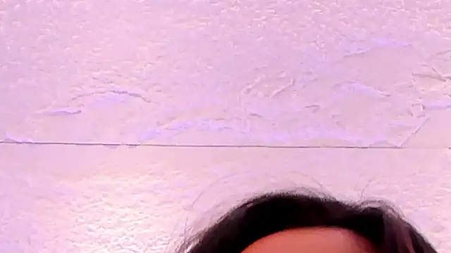 sarah_salis_ Adlı Modelin Canlı XXX Sohbeti