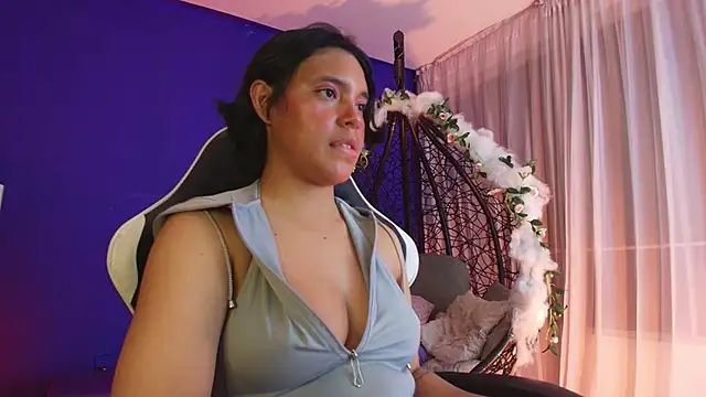 Chat XXX en directo de Emmapark_