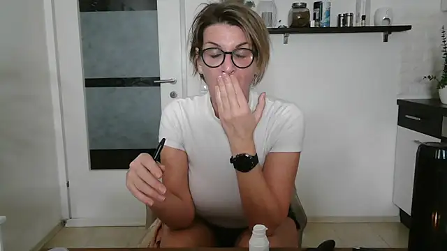 hexe40002 现场XXX聊天