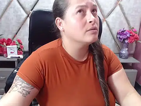 Sarah_Boobs_ 现场XXX聊天