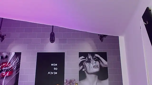 aleesha_cameron02 লাইভ XXX চ্যাট