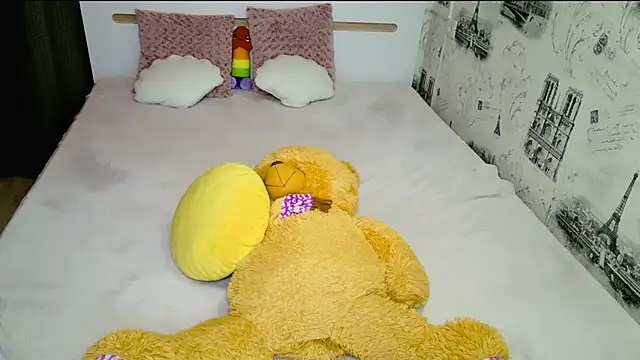 lovely-eyes élő XXX-chatje