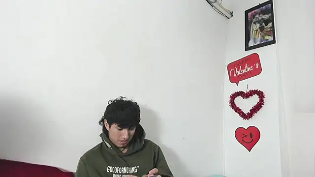 Pertunjukan Kamera Web Laura_and_Kevin