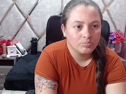 Sarah_Boobs_ Live XXX-Chat