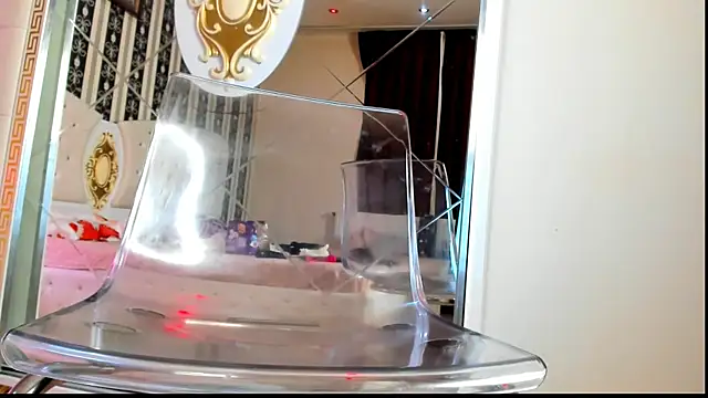 Aidasina: онлайн-секс-чат