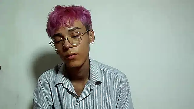 ChavoOT 在線直播表演