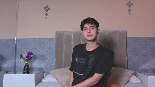 Derek_Sinn webcam show