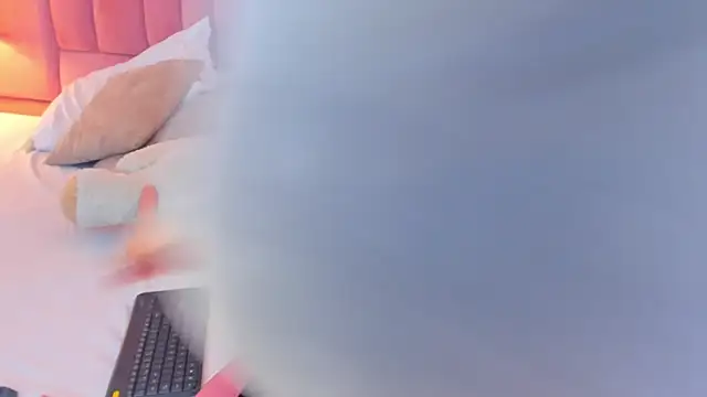 EllaEvanz Obrolan Langsung XXX