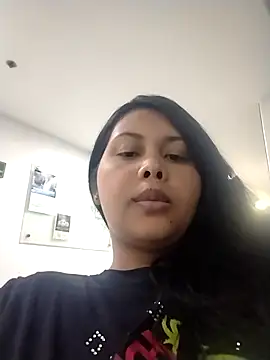 Chatroom XXX en direct de Alessandraa-