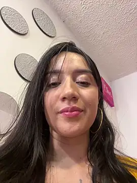 EmmyEvans1 即時 XXX 聊天