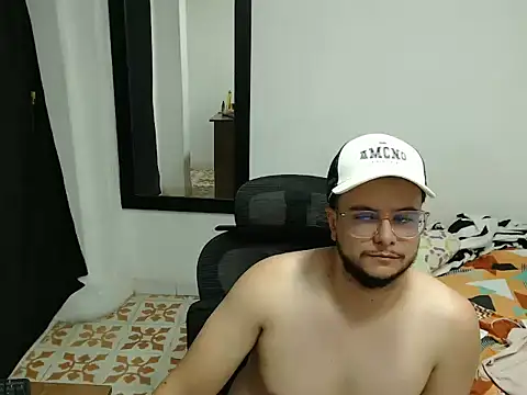 cloudsxxx Chat XXX live