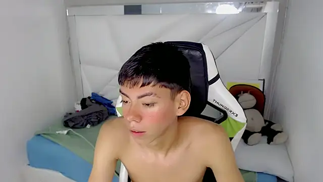 Liarr_ Chat XXX live