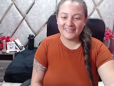 Živý XXX chat Sarah_Boobs_