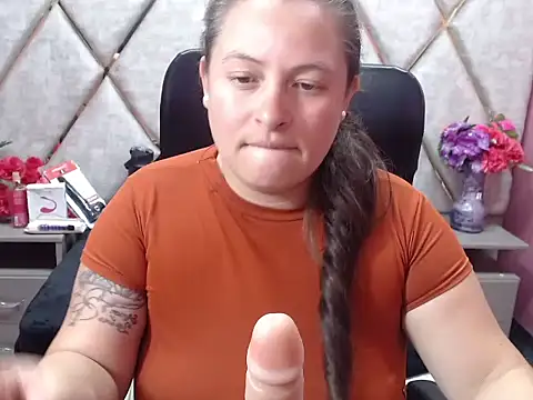 Chat XXX en directo de Sarah_Boobs_