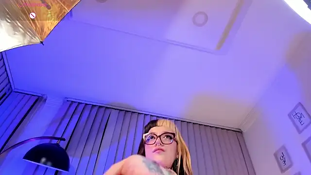 agata_volkov's Live XXX Chat