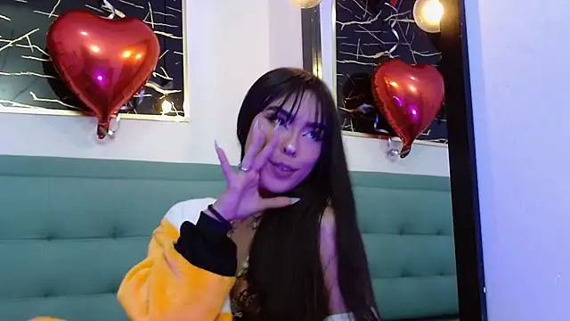 Chat +18 de Cloeandtyfanny ao vivo