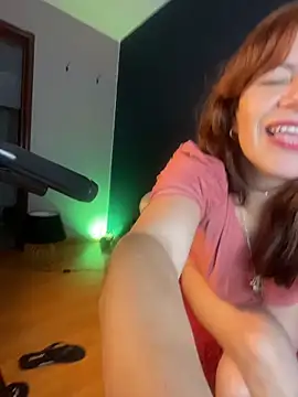 Chat +18 de AmandaMilf__ ao vivo